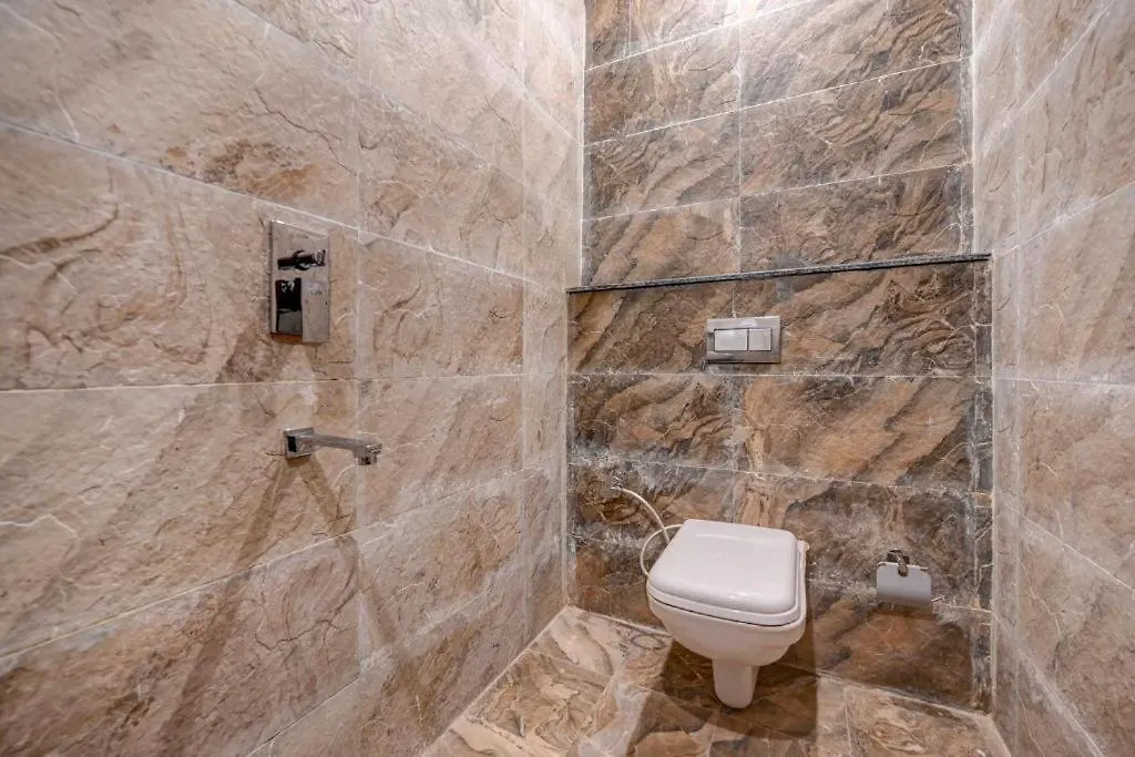 Hotel Hollywood - A Unit Of Sidham Group Of Hotels Zirakpur